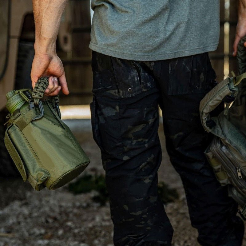 64oz Large - Capacity Stainless Steel Space Bottle: Leak - Proof, Convenient Handle - Terozi