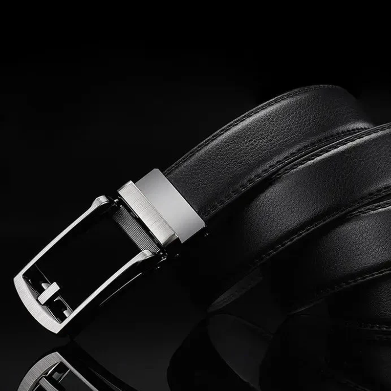 VintageCraft Cowhide Belt – Traditional Buckle & Premium Leather