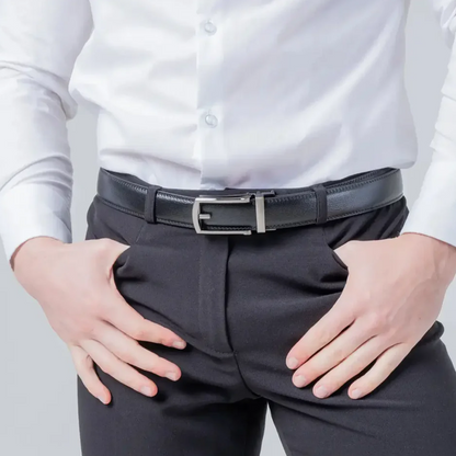 VintageCraft Cowhide Belt – Traditional Buckle & Premium Leather